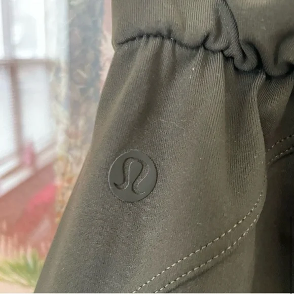 Lululemon Stretch High-Rise Joggers Dark Olive Green - Picture 5 of 7